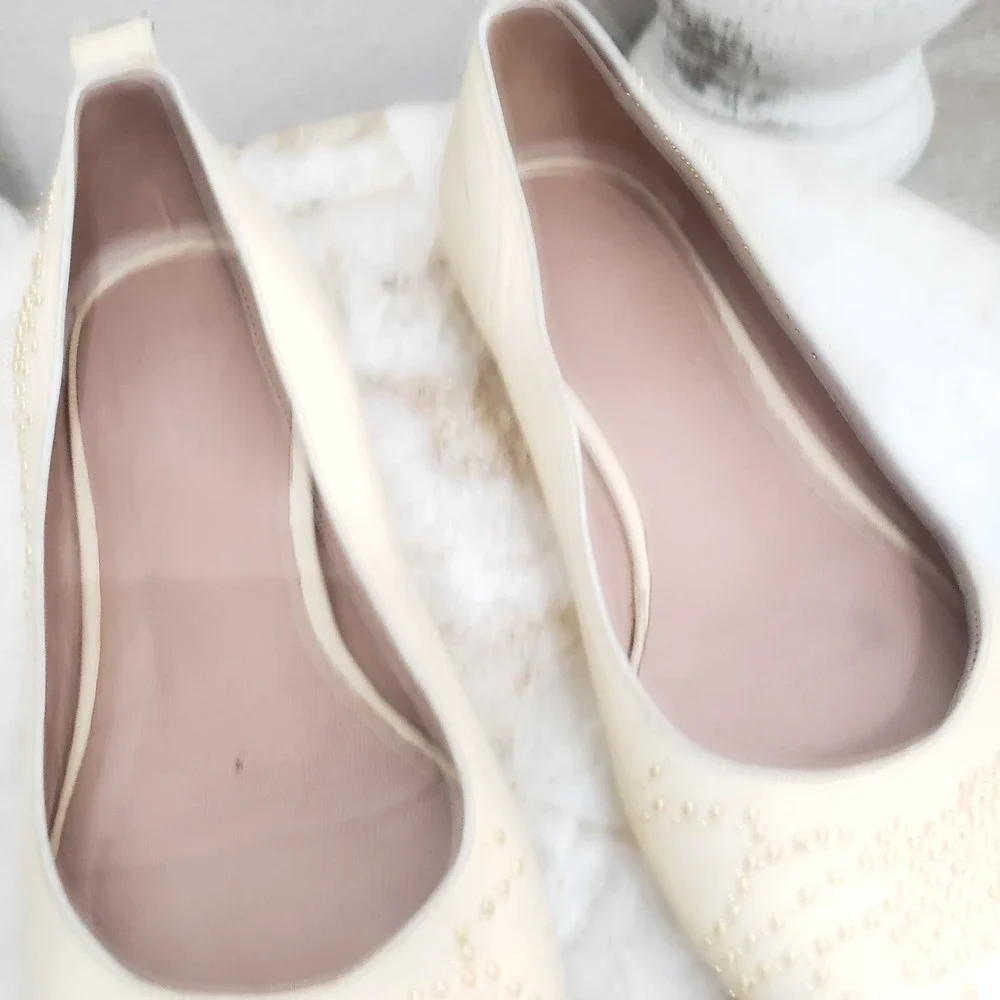 Chloe flat are
